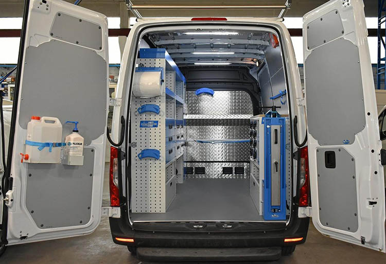 Sprinter Mercedes con arredi Syncro Friuli