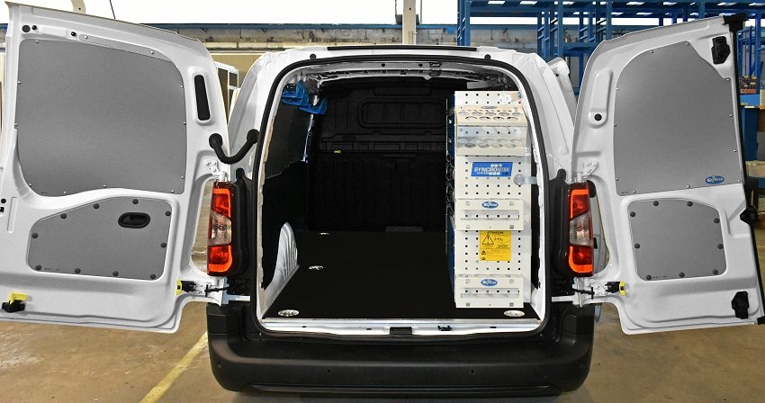 Toyota Proace City con arredi Syncro Friuli