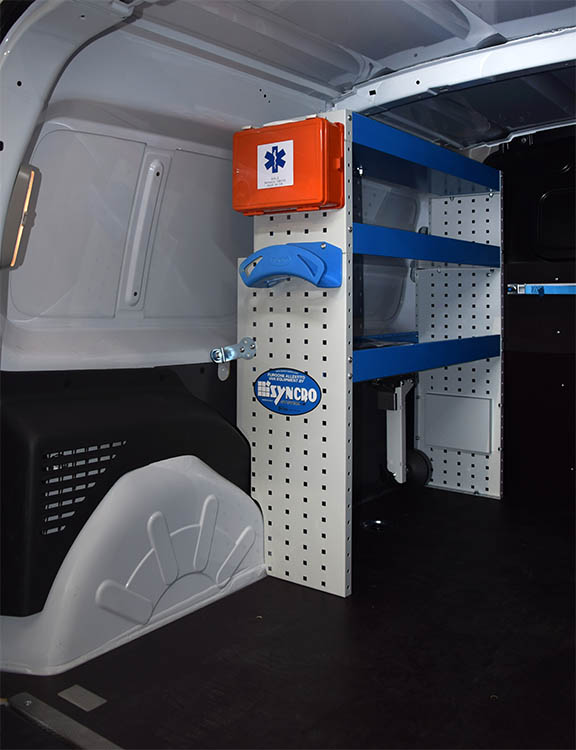 Citan con scaffalatura e accessori Syncro Friuli