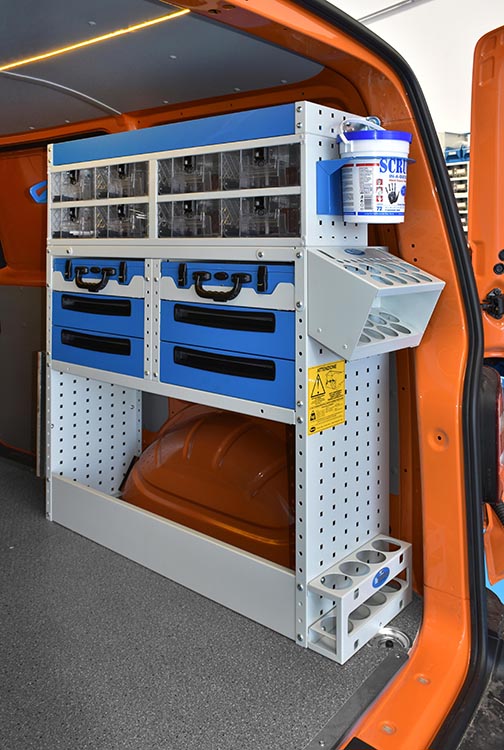 Cassetti metallici e in plastica e accessori su Transporter Syncro Friuli
